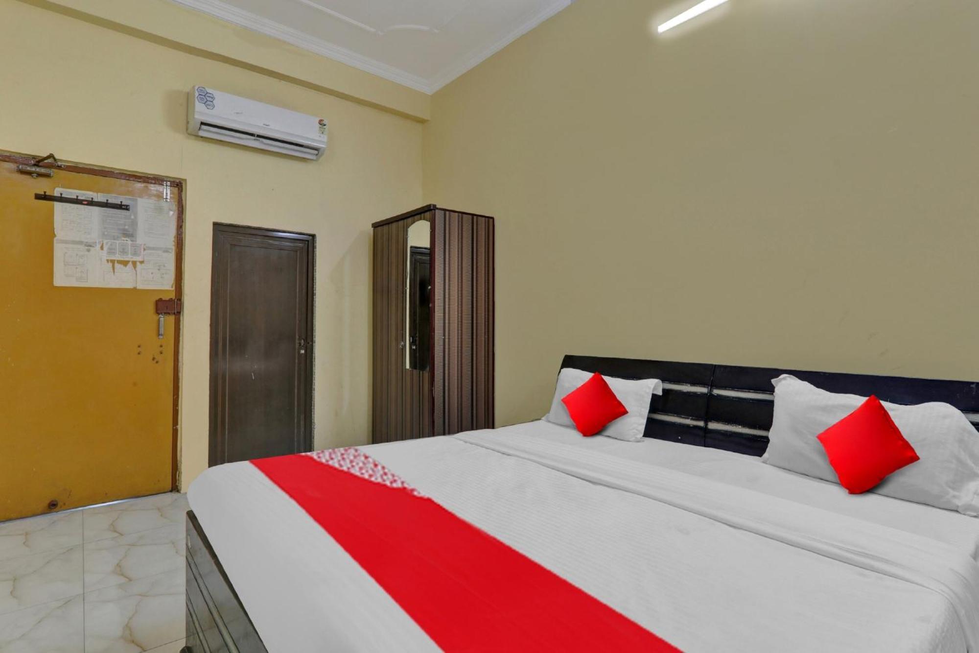 Super Hotel O New A V Hospitality Chinhat Exterior foto